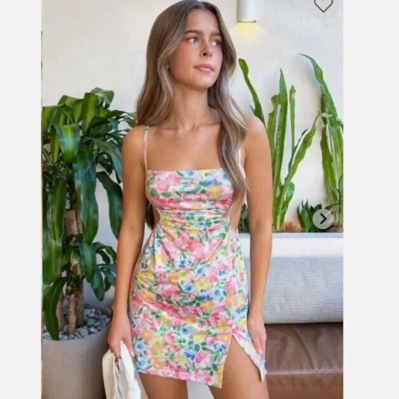 Beginning Boutique Floral Jenna Cut Out Dress - Picture 1 of 4